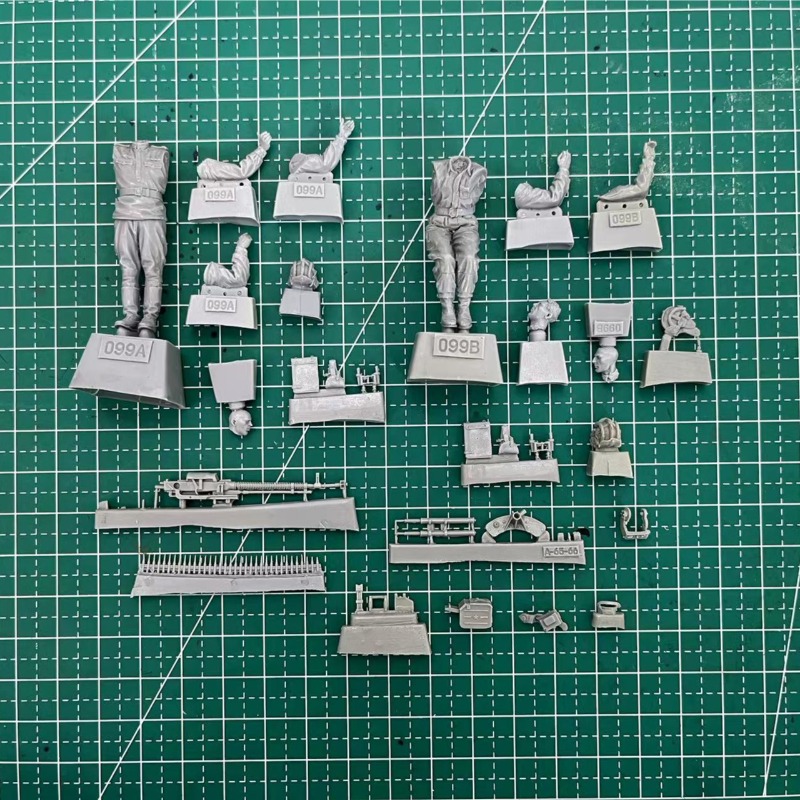 1/35 Resin Figure Model Buildi - огляд і ціна Model Kit Gunpla